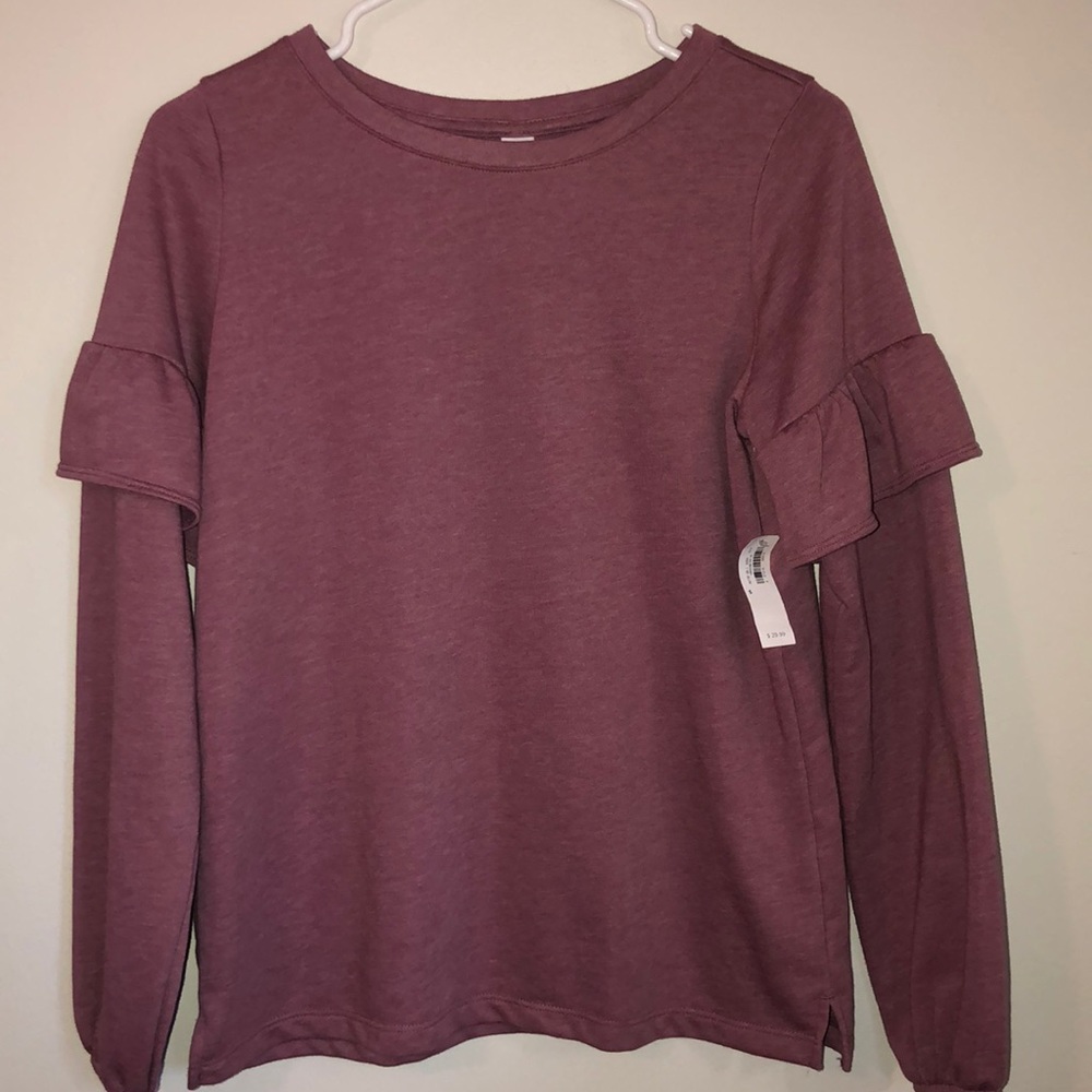 New with tags. Old navy pullover